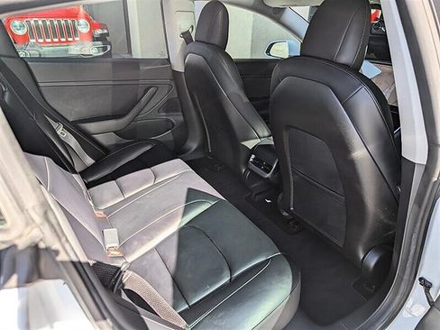 Used 2020 Tesla Model 3 Long Range AWD/4WD image 28