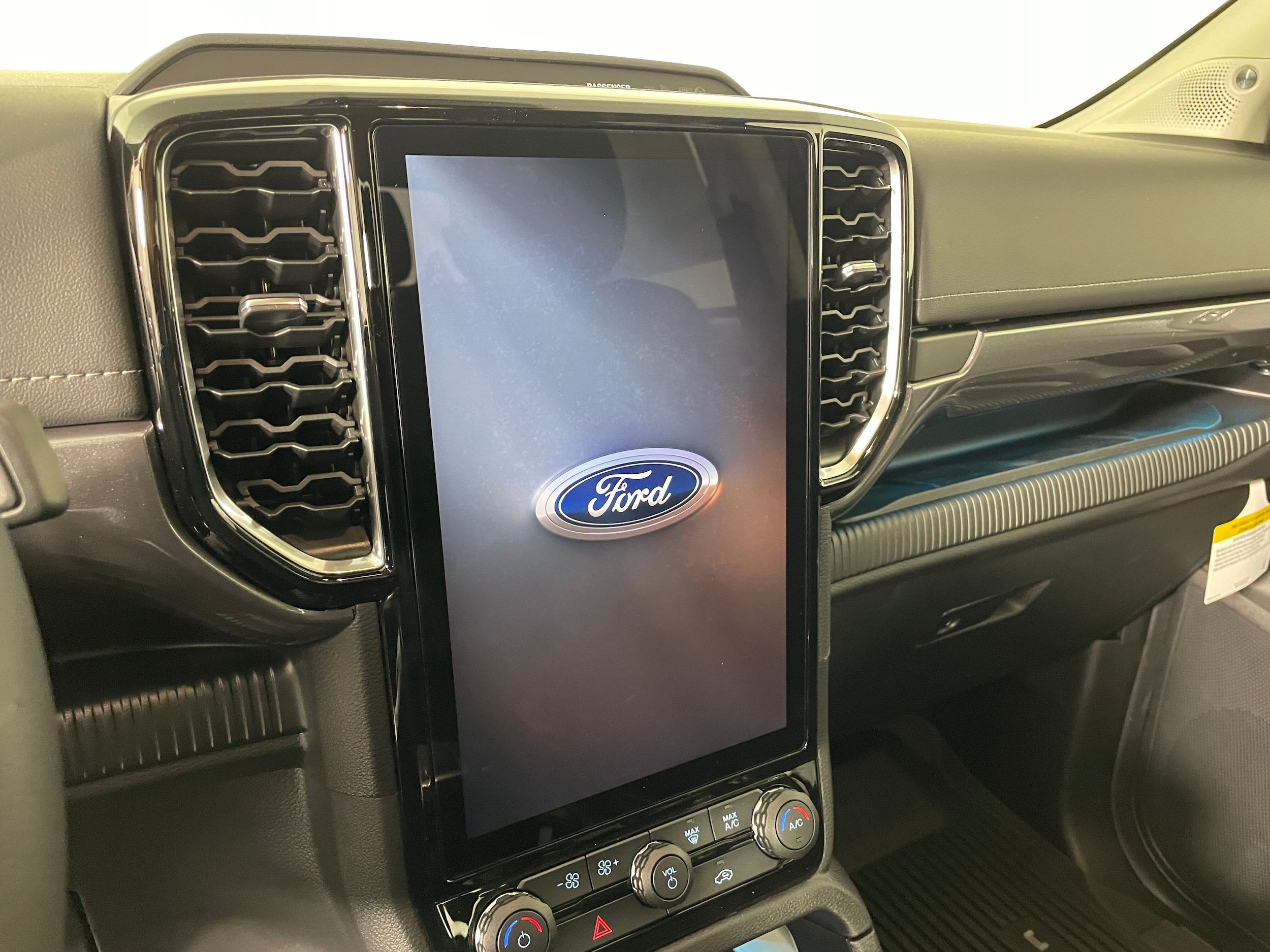 New 2026 Ford Ranger Lariat w/ FX4 Off-Road Package AWD/4WD image 5