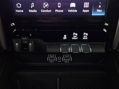 New 2026 RAM 1500 4x4 Crew Cab image 23