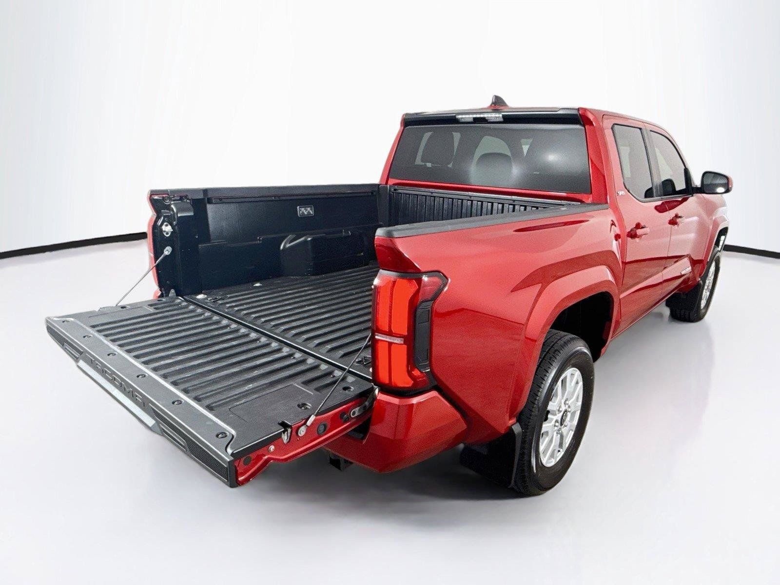Used 2026 Toyota Tacoma SR5 RWD image 6