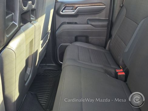 Used 2025 GMC Sierra 1500 SLE w/ Preferred Package image 30