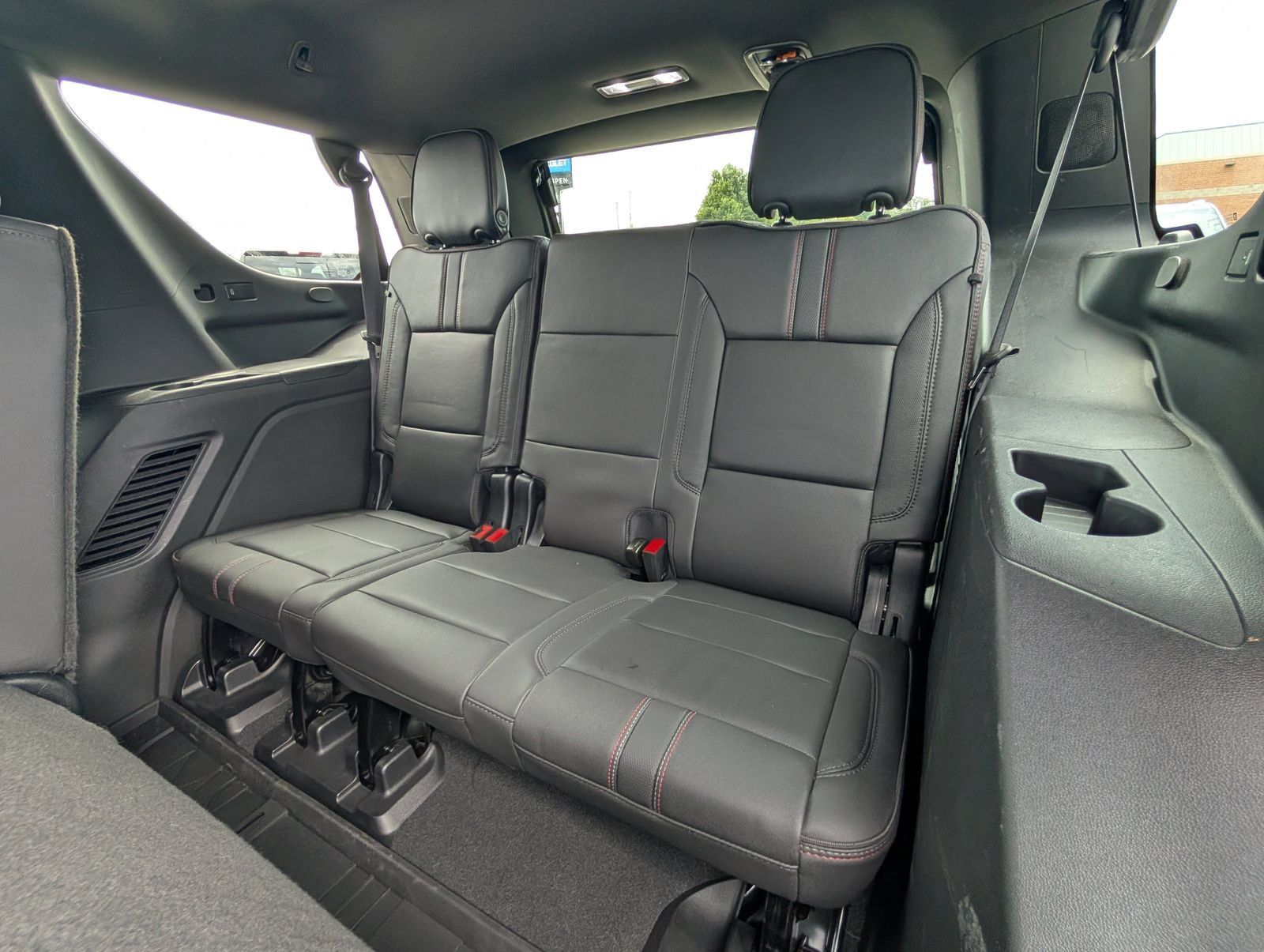 Used 2023 Chevrolet Tahoe RST AWD/4WD image 17