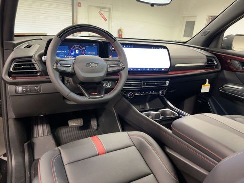 New 2026 Chevrolet Traverse RS w/ LPO, Floor Liner Package image 28