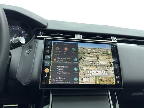 Used 2025 Land Rover Range Rover Velar Dynamic SE image 23