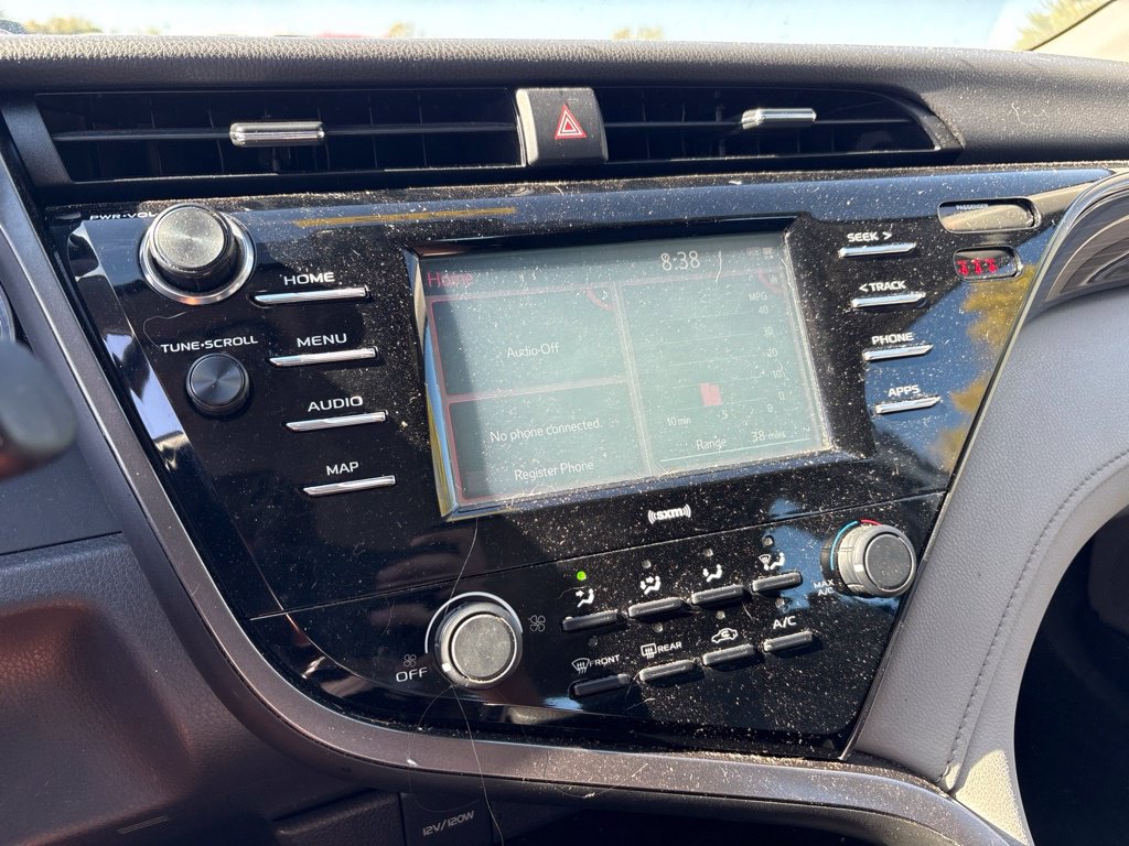 Used 2020 Toyota Camry LE FWD image 21