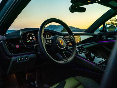 New 2026 Porsche Panamera 4 AWD/4WD image 4