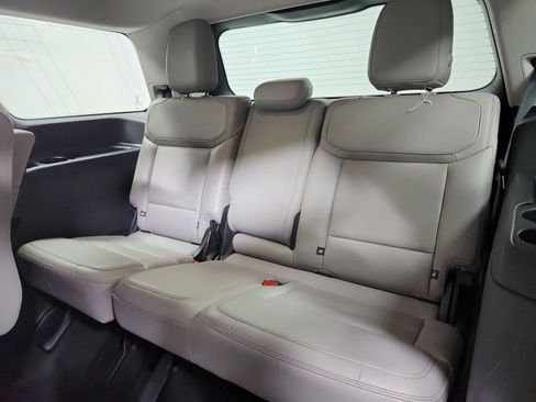 Used 2025 Ford Expedition Active RWD image 44