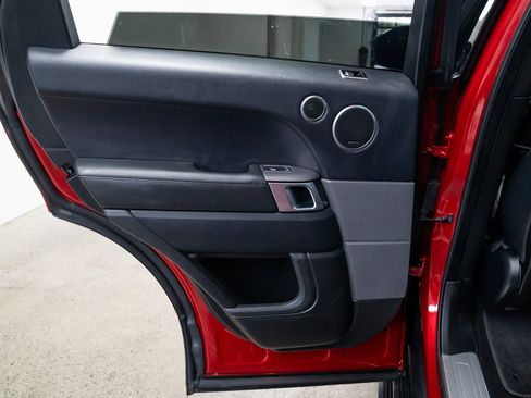 Used 2018 Land Rover Range Rover Sport HSE image 20