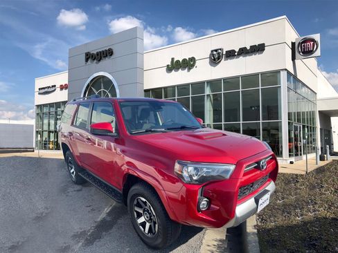 Used 2024 Toyota 4Runner TRD Off-Road image 1