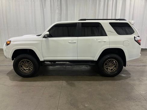 Certified 2023 Toyota 4Runner TRD Off-Road Premium w/ Moonroof Package AWD/4WD image 7