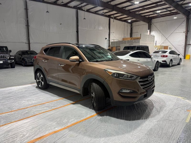 Used 2017 Hyundai Tucson Limited w/ Limited Ultimate Package 03 FWD image 7