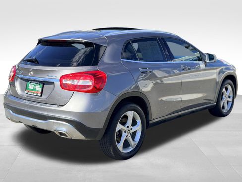 Used 2019 Mercedes-Benz GLA 250 4MATIC image 6