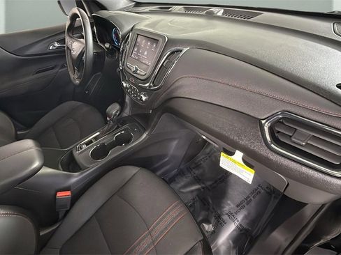 Used 2024 Chevrolet Equinox RS image 31