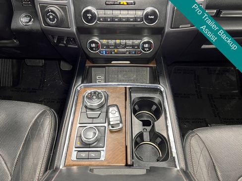 Used 2019 Ford Expedition Platinum image 15