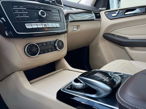 Used 2017 Mercedes-Benz GLS 450 4MATIC image 70