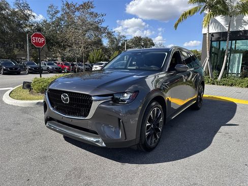 Used 2024 MAZDA CX-90 Plug-In Hybrid w/ Premium Pkg image 10