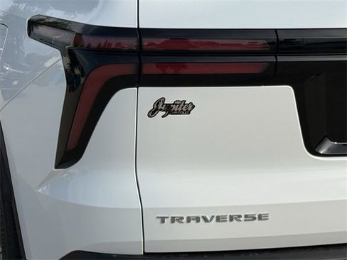 New 2026 Chevrolet Traverse LT w/ Driver Confidence Package image 6