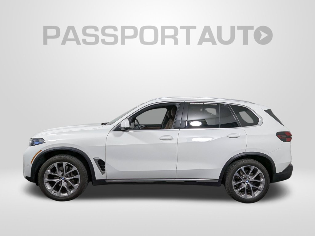 Certified 2024 BMW X5 xDrive40i w/ Premium Package AWD/4WD image 2