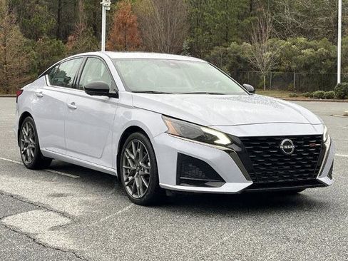 Certified 2024 Nissan Altima 2.0 SR image 26