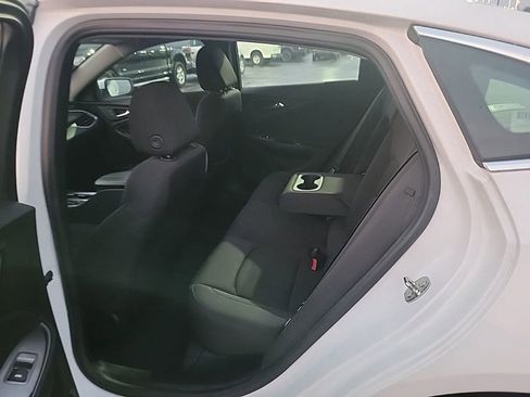 Used 2023 Chevrolet Malibu LT image 30