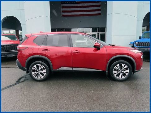 Used 2021 Nissan Rogue SV AWD/4WD image 2