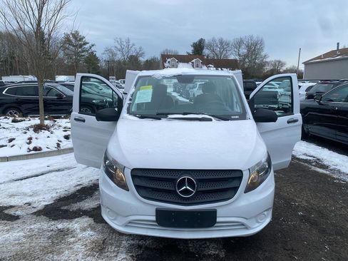 Used 2017 Mercedes-Benz Metris image 24