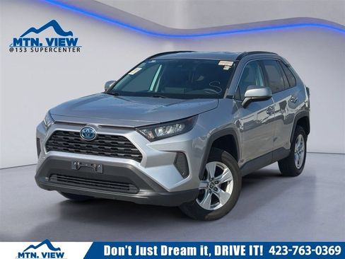 Used 2021 Toyota RAV4 LE AWD/4WD image 1