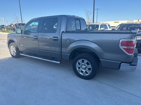 Used 2011 Ford F150 XLT w/ XLT Chrome Pkg image 4