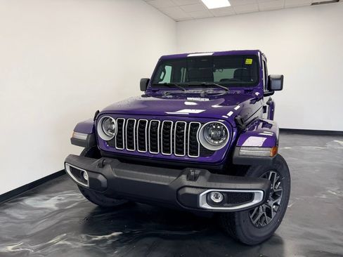 New 2026 Jeep Wrangler Unlimited Sahara AWD/4WD image 18