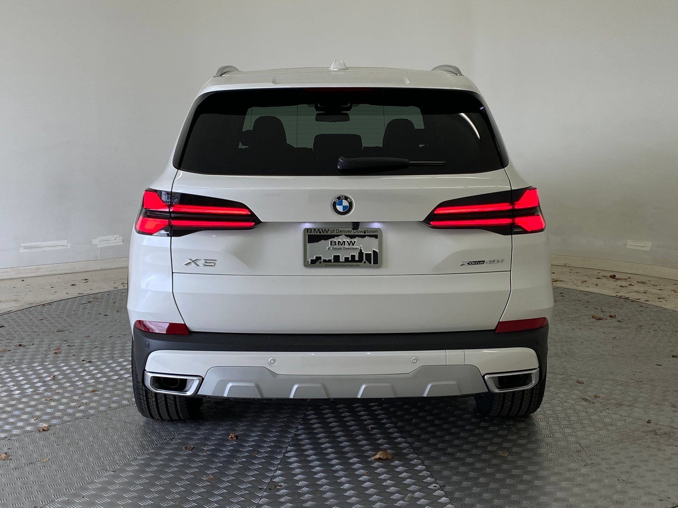 Used 2026 BMW X5 xDrive40i w/ Premium Package AWD/4WD image 9