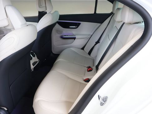 Used 2023 Mercedes-Benz C 300 Sedan image 12