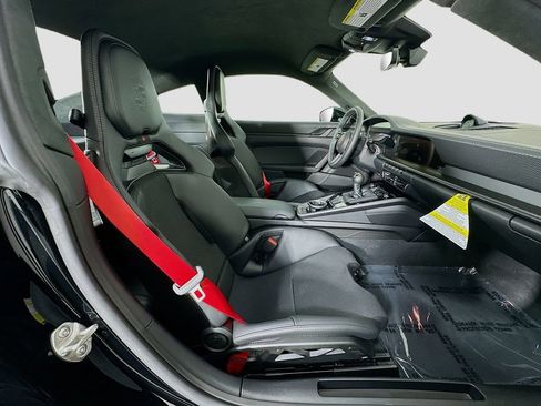 Certified 2026 Porsche 911 GT3 RWD image 29