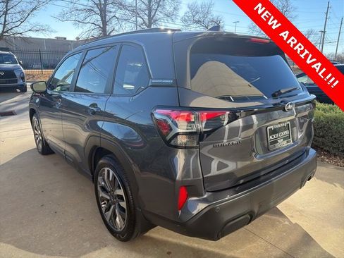 Used 2025 Subaru Forester Touring image 4