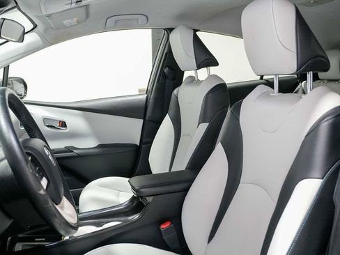Used 2017 Toyota Prius Prime Premium w/ Carpet Mat Package FWD image 13