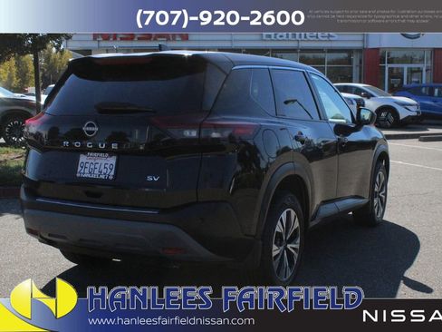 Used 2023 Nissan Rogue SV image 7
