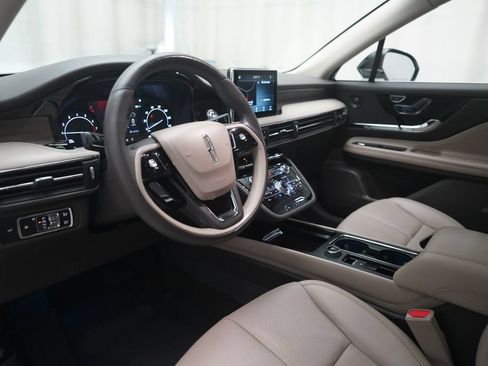 Used 2020 Lincoln Corsair Reserve w/ Elements Package AWD/4WD image 8