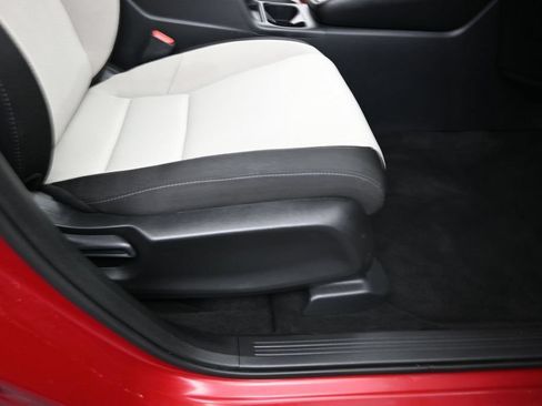 Used 2025 Honda CR-V EX image 11