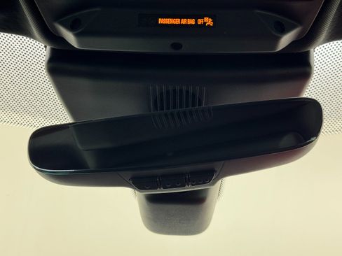 Used 2020 Jaguar F-TYPE R image 36