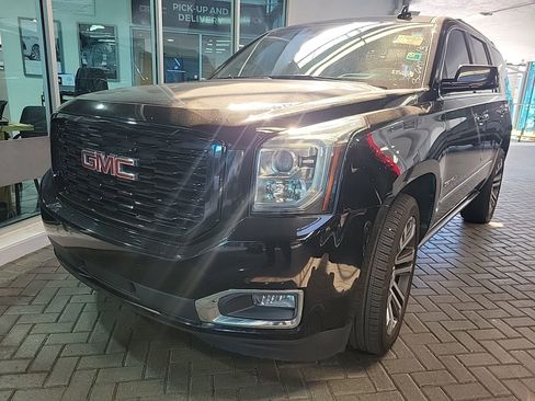 Used 2018 GMC Yukon Denali w/ Denali Ultimate Package image 21