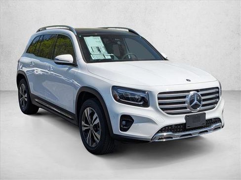New 2026 Mercedes-Benz GLB 250 4MATIC image 7