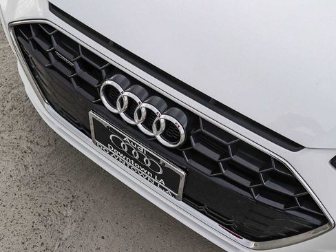 Used 2024 Audi A4 2.0T Premium image 8