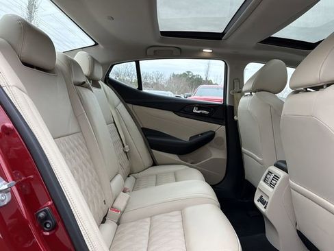 Used 2023 Nissan Maxima Platinum w/ Sport Mat Group image 16