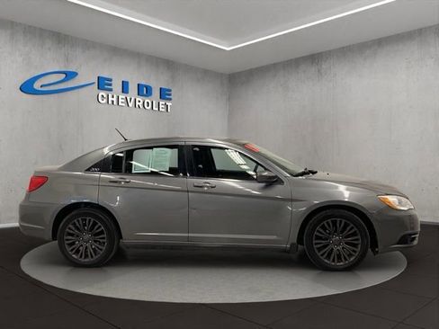 Used 2012 Chrysler 200 LX image 2