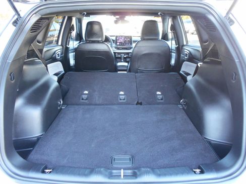 Certified 2024 Jeep Compass Latitude image 13