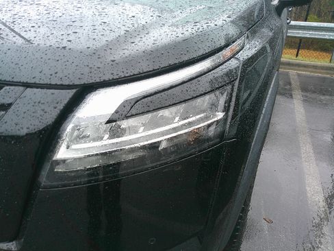 Used 2022 Nissan Pathfinder SL w/ SL Black Package image 7