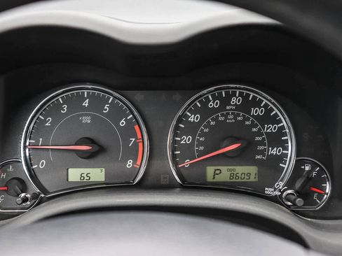 Used 2013 Toyota Corolla S FWD image 25