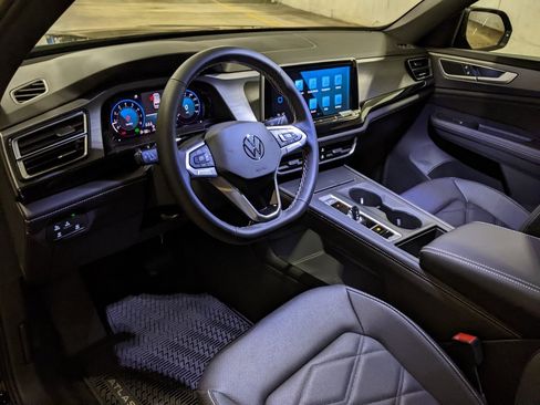 New 2026 Volkswagen Atlas Cross Sport SE image 8