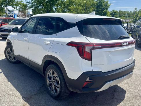 Used 2022 Kia Seltos S FWD image 3