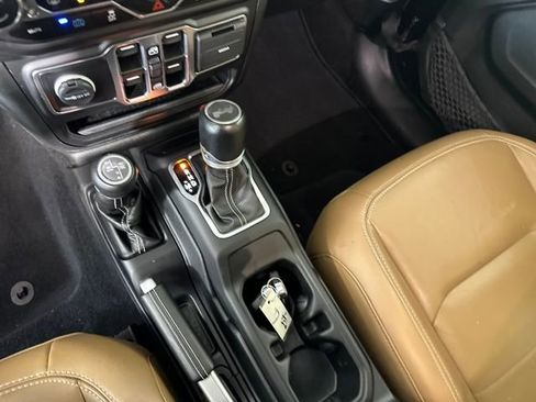 Used 2023 Jeep Wrangler Unlimited Sahara w/ Cold Weather Group image 20