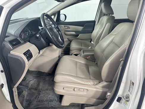 Used 2015 Honda Odyssey Touring Elite image 19